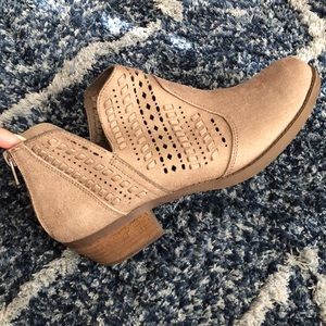 Carlos Santana Bentley Booties